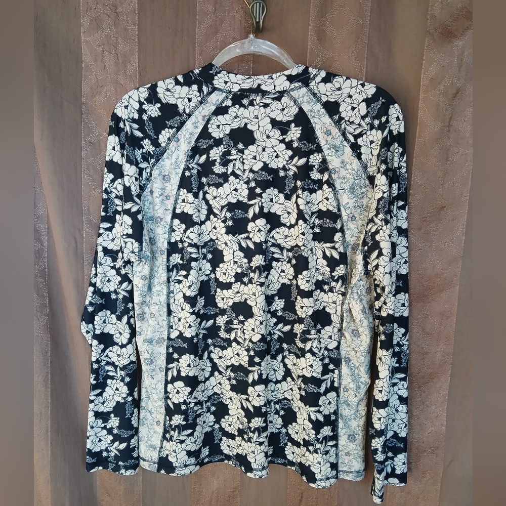 💎 Re-imagined J. Crew Women's Long-sleeve Rash Guard Mixed Magnolia #0289 - Picture 2 of 13